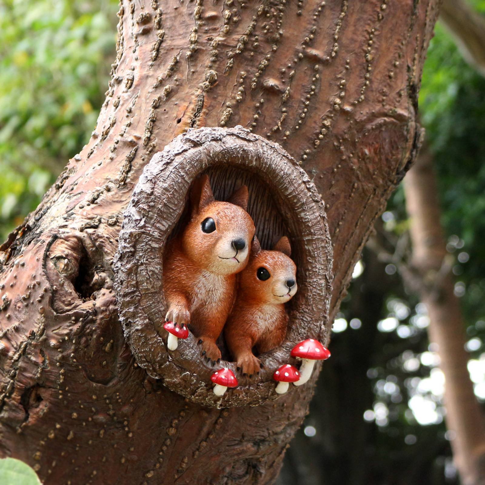 Squirrels in Tree Hollow Statu - đánh giá và giá Resin Art Sculptures